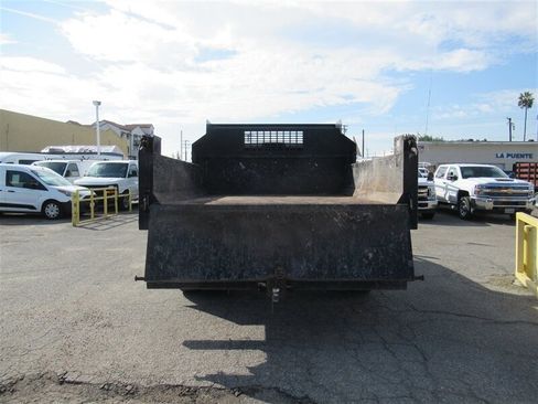 Used 2022 RAM 3500 Tradesman w/ Chrome Appearance Group image 8