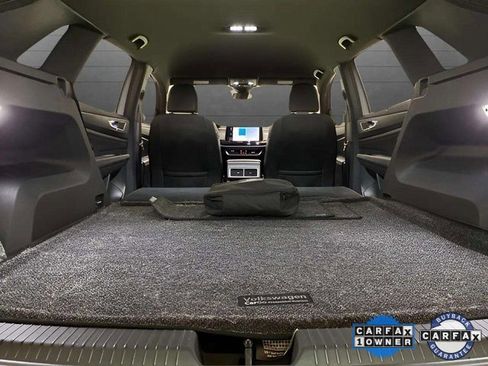 Used 2025 Volkswagen Atlas Cross Sport SE w/ Black Wheel Package image 84