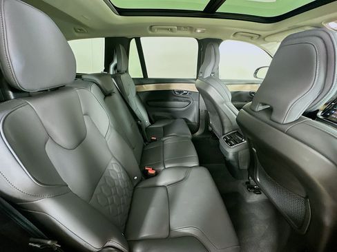 Used 2025 Volvo XC90 B6 Plus AWD/4WD image 43