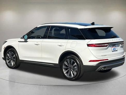 Certified 2022 Lincoln Corsair Reserve w/ Equipment Group 201A image 4