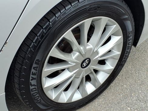 Used 2015 Hyundai Sonata Limited FWD image 13
