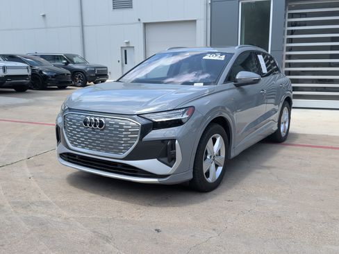 Certified 2024 Audi Q4 e-tron Prestige AWD/4WD image 5