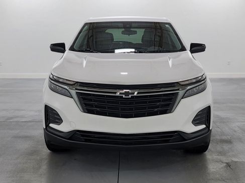 Used 2023 Chevrolet Equinox LS w/ Midnight Edition FWD image 3