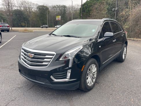 Used 2017 Cadillac XT5 Luxury image 3