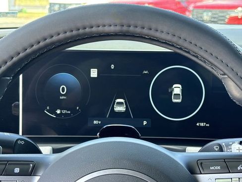 Used 2025 Hyundai Santa Cruz Limited image 37