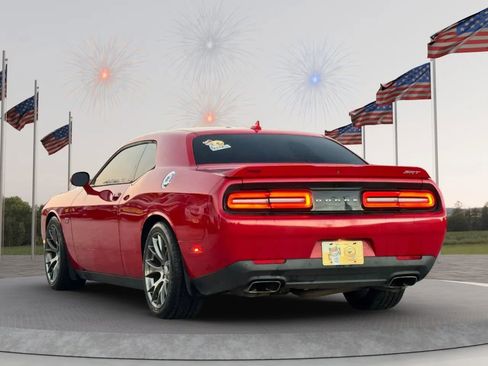 Used 2015 Dodge Challenger SRT w/ Technology Group image 8