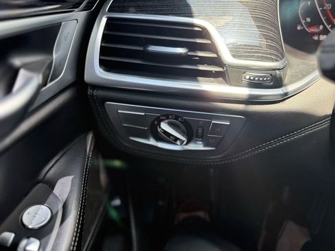 Used 2022 BMW 750i xDrive w/ M Sport Package image 37