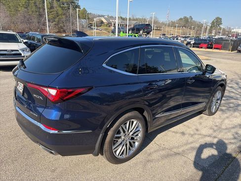 Used 2023 Acura MDX SH-AWD w/ Advance Package image 3