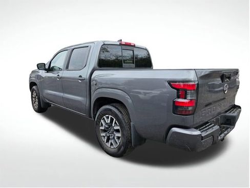 Used 2022 Nissan Frontier SV image 7