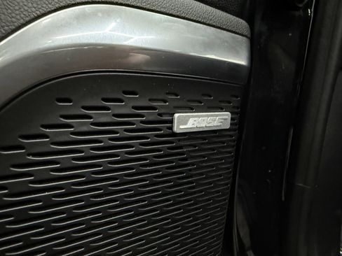 Used 2024 Chevrolet Traverse RS image 11