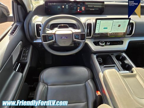 Certified 2025 Ford Expedition Active image 11