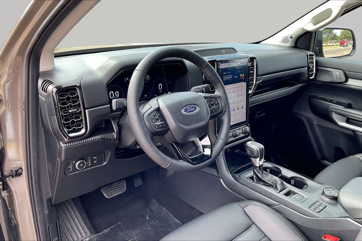 New 2026 Ford Ranger Lariat w/ Black Appearance Package AWD/4WD image 8