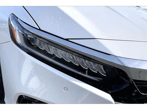 Used 2021 Honda Accord Touring image 28