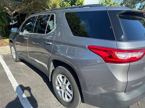 Used 2020 Chevrolet Traverse LT FWD image 6