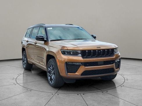 New 2026 Jeep Grand Cherokee L Summit AWD/4WD image 14