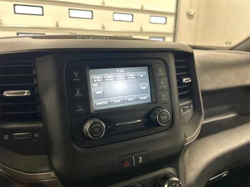 Used 2024 RAM 3500 Tradesman w/ Chrome Appearance Group image 21