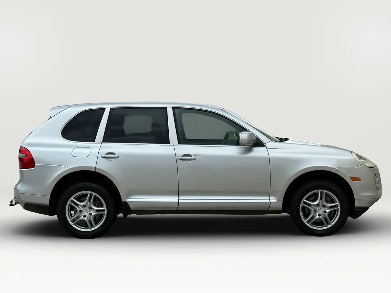 Used 2010 Porsche Cayenne AWD/4WD image 8