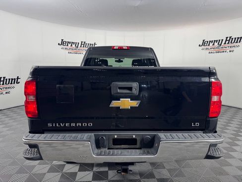 Used 2018 Chevrolet Silverado 1500 LT RWD image 7