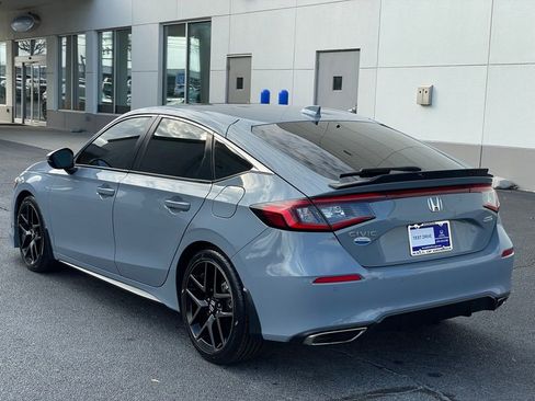 Used 2024 Honda Civic Sport Touring image 4
