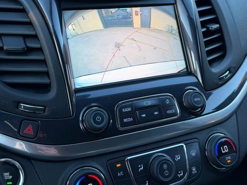 Used 2018 Chevrolet Impala LT w/ LT Convenience Package image 13