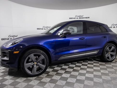 Used 2025 Porsche Macan AWD/4WD image 9