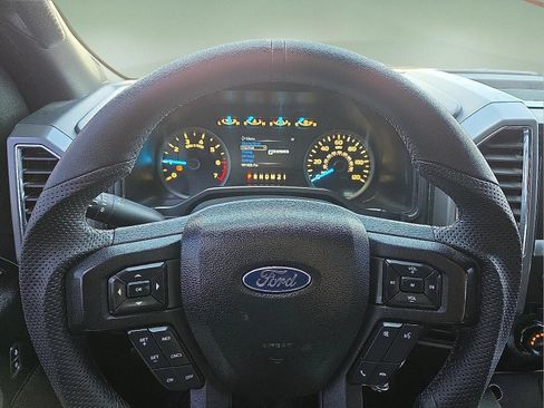 Used 2016 Ford F150 XLT w/ Equipment Group 302A Luxury AWD/4WD image 4