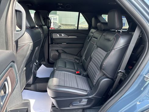 Used 2025 Ford Explorer ST-Line w/ Premium Package image 44