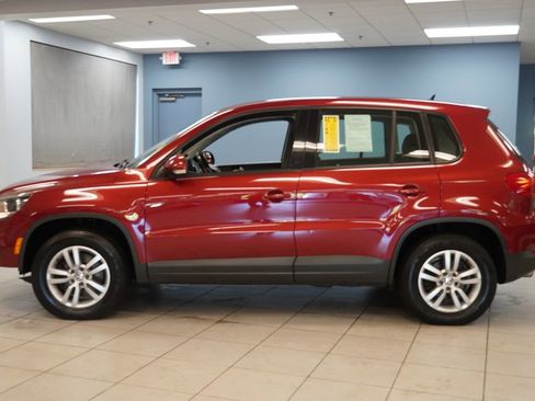 Used 2014 Volkswagen Tiguan S AWD/4WD image 2