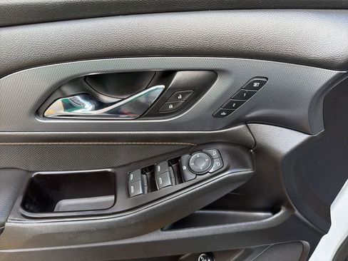 Used 2019 Chevrolet Traverse Premier AWD/4WD image 12