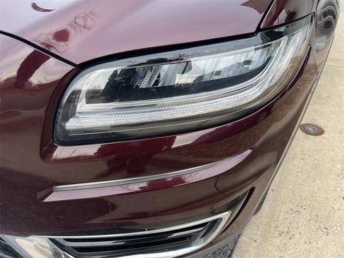 Used 2019 Lincoln Nautilus Reserve w/ Driver Assistance Package image 2