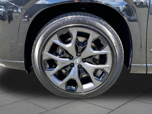 New 2026 Lexus TX 500h AWD image 11