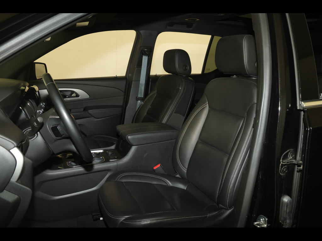 Used 2023 Chevrolet Traverse LT w/ LT Premium Package AWD/4WD image 25