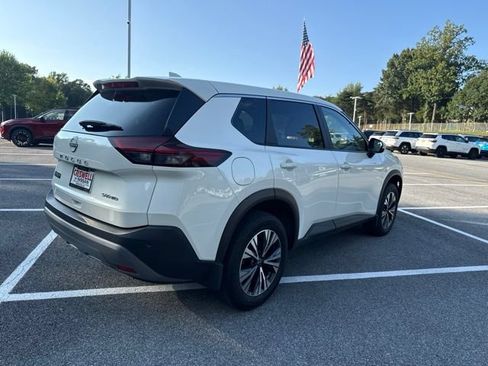 Used 2023 Nissan Rogue SV AWD/4WD image 3