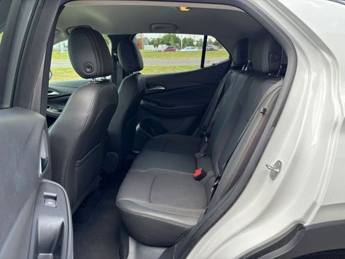 Used 2025 Buick Encore GX Preferred FWD image 24