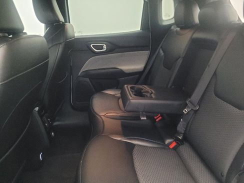 Used 2024 Jeep Compass Latitude AWD/4WD image 18