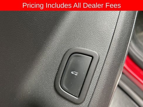 Used 2025 GMC Acadia Denali w/ Super Cruise Package FWD image 13