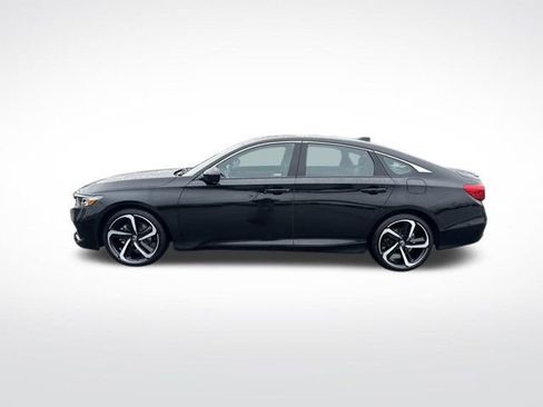 Used 2022 Honda Accord Sport image 2