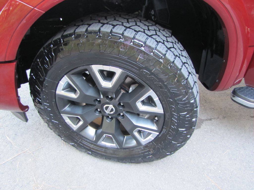 Used 2022 Nissan Titan Platinum Reserve w/ Moonroof Package AWD/4WD image 36