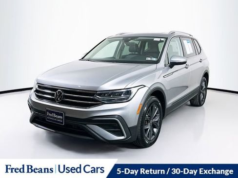 Used 2022 Volkswagen Tiguan SE image 3