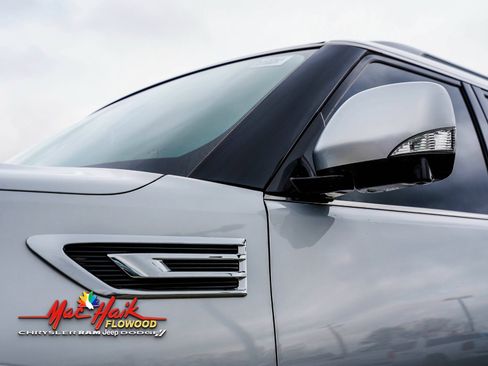 Used 2020 INFINITI QX80 Luxe w/ Proassist Package image 3