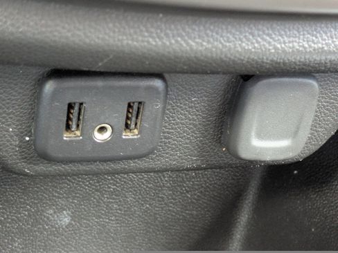 Used 2018 Chevrolet Traverse LS image 23