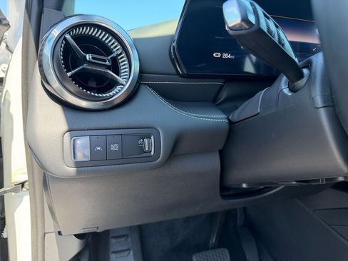 Used 2024 Chevrolet Blazer EV LT AWD/4WD image 19