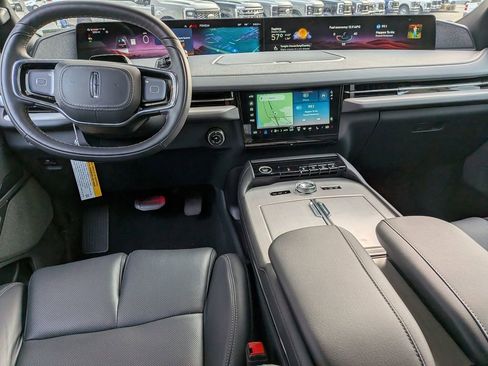 New 2025 Lincoln Navigator L Reserve w/ Jet Appearance Package image 27