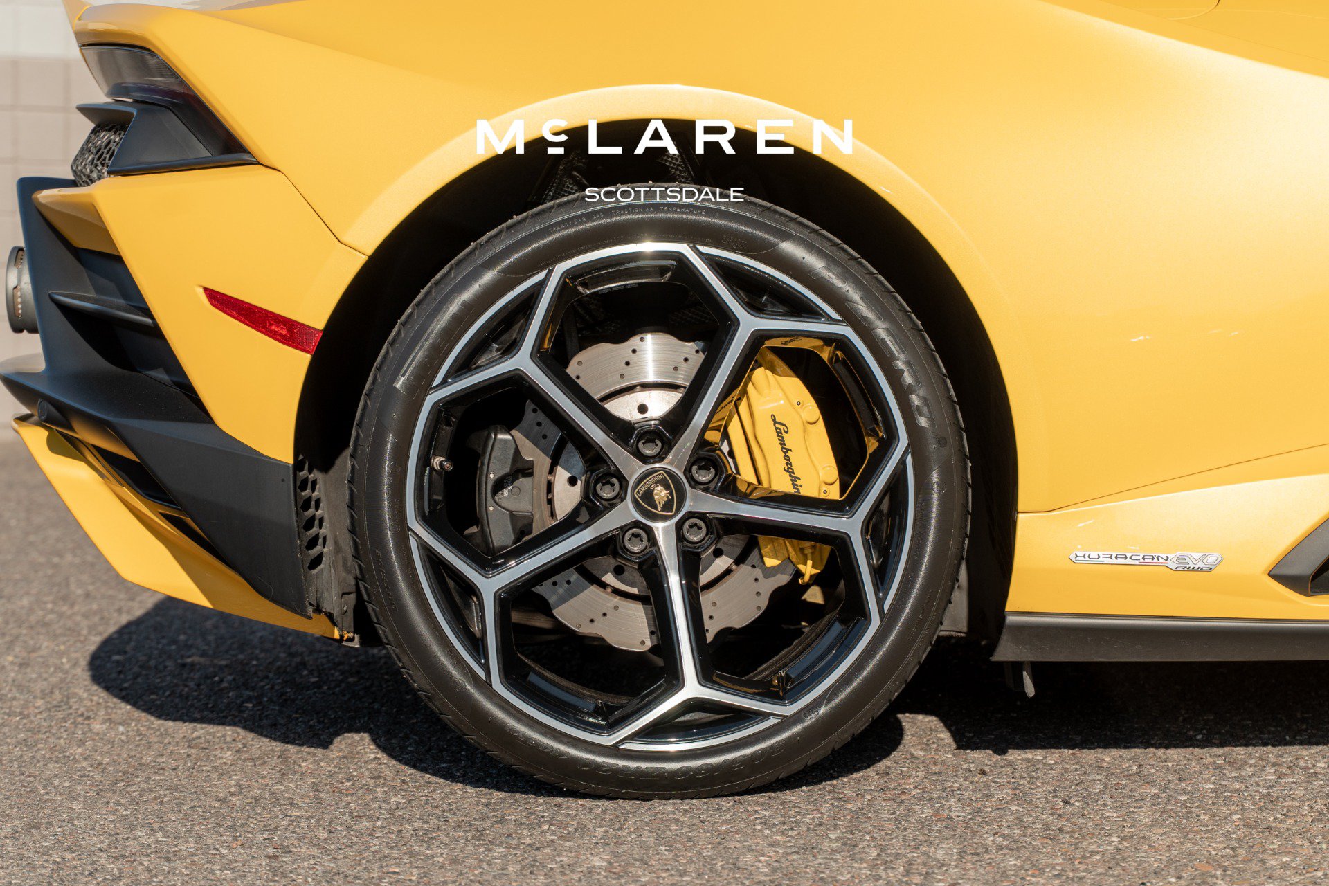 Used 2021 Lamborghini Huracan EVO RWD image 33