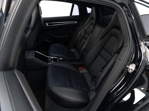 Used 2022 Porsche Panamera Platinum Edition image 28