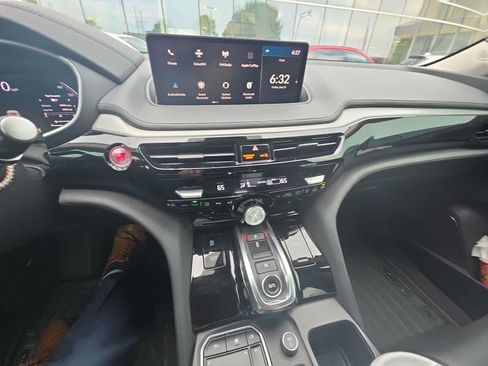 Used 2024 Acura MDX FWD image 11