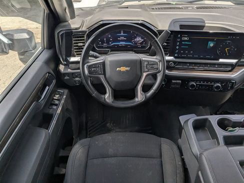 Used 2025 Chevrolet Silverado 2500 LT w/ Convenience Package AWD/4WD image 13