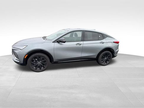 Used 2025 Buick Envista Sport Touring image 6