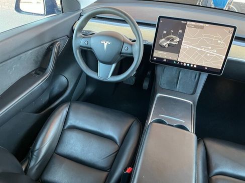 Used 2021 Tesla Model Y Long Range AWD/4WD image 17
