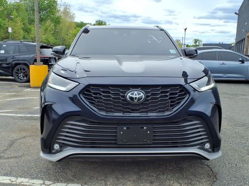 Certified 2024 Toyota Highlander XSE AWD/4WD image 2